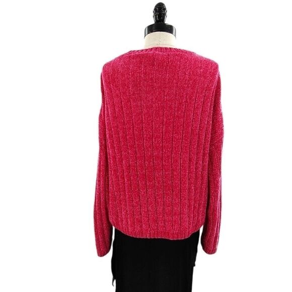 Cozy velour sweater in rich bright pink - Picture 4 of 6